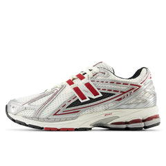 Sneaker NEW BALANCE M1906REA - Silver Metallic Antracite/White/Red