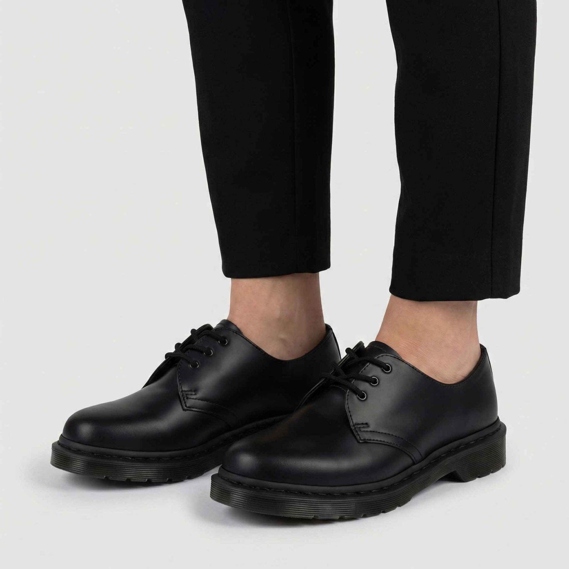 mo  X20 RIO Montreal Dr Martens Canada, footwear Boots4all - Boutique