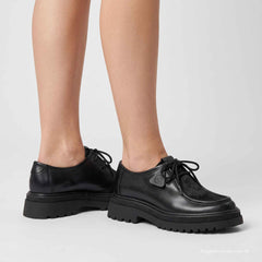 Stringata TAMARIS 23627 - Black