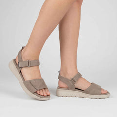 Sandalo basso TAMARIS 28385 - Taupe