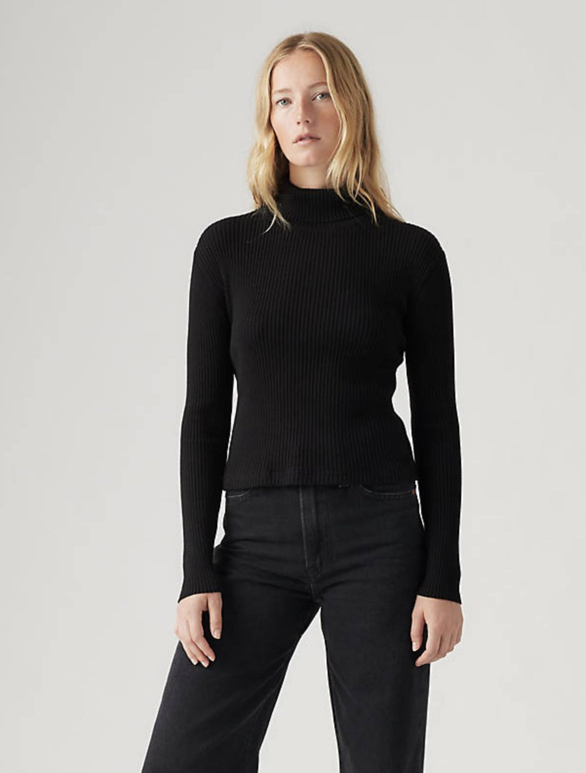 LEVI'S Tulip A8500-0001 Caviar High Neck Pullover