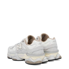 Sneaker NEW BALANCE U906011M - Driftwood/Sea Salt